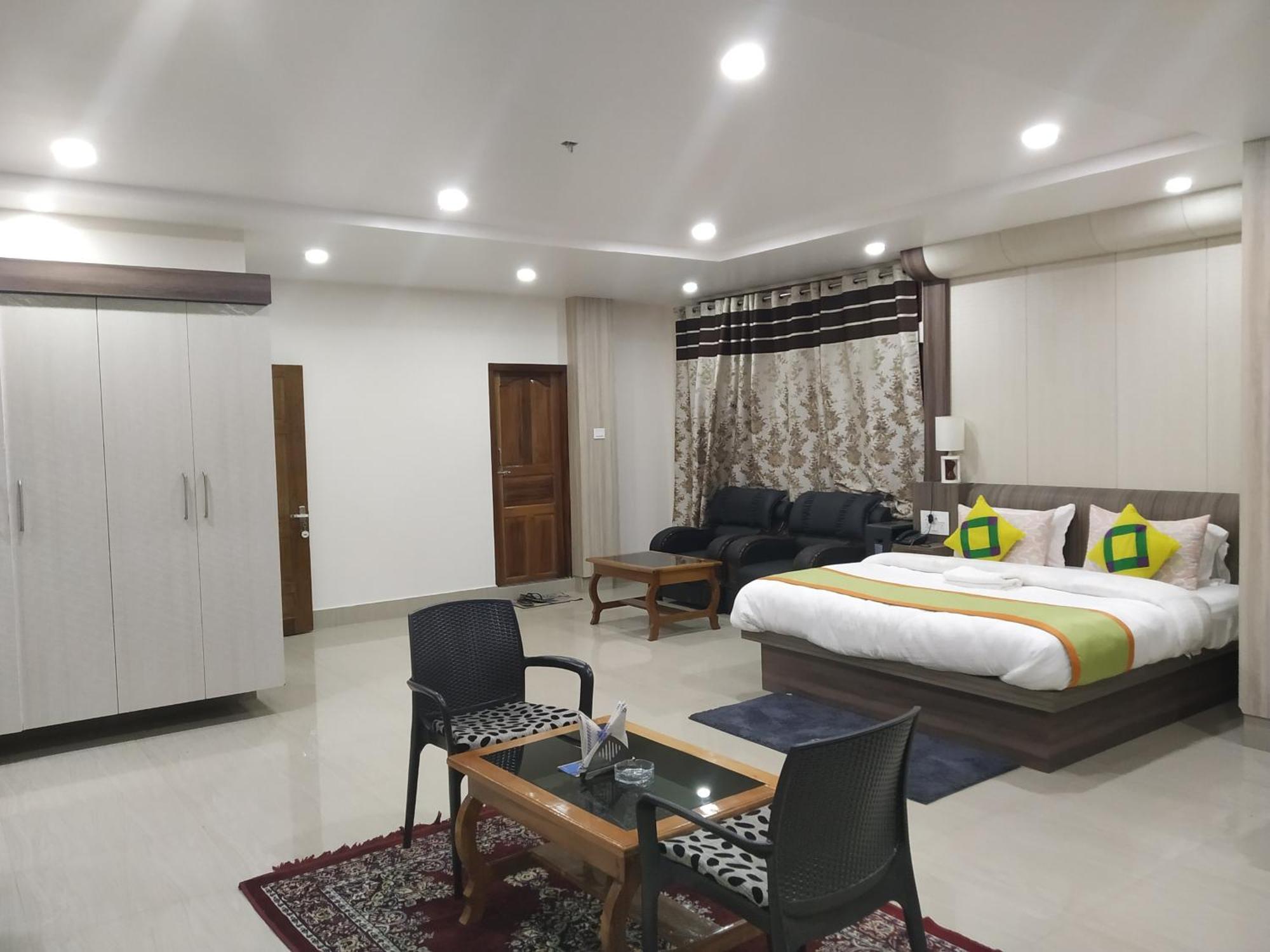 Ziro Palace Inn - A Boutique Hotel Hāpoli Exterior photo