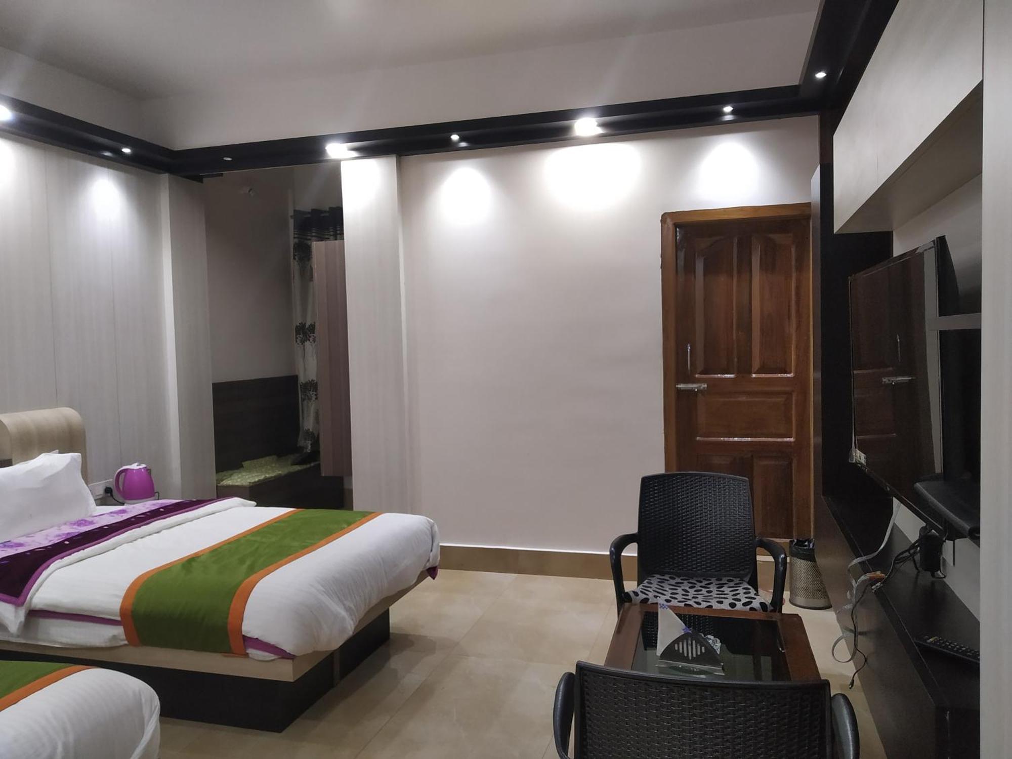 Ziro Palace Inn - A Boutique Hotel Hāpoli Exterior photo