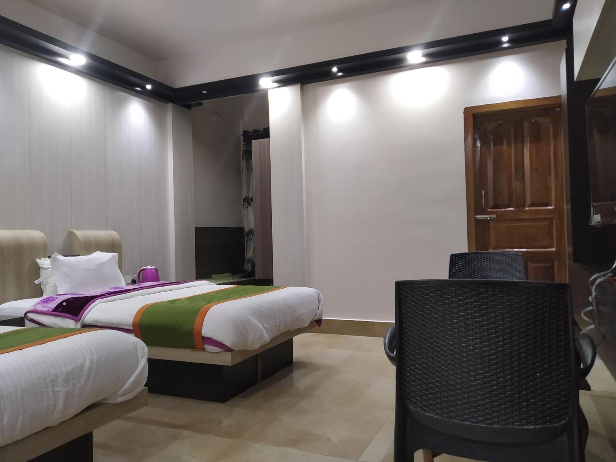 Ziro Palace Inn - A Boutique Hotel Hāpoli Exterior photo