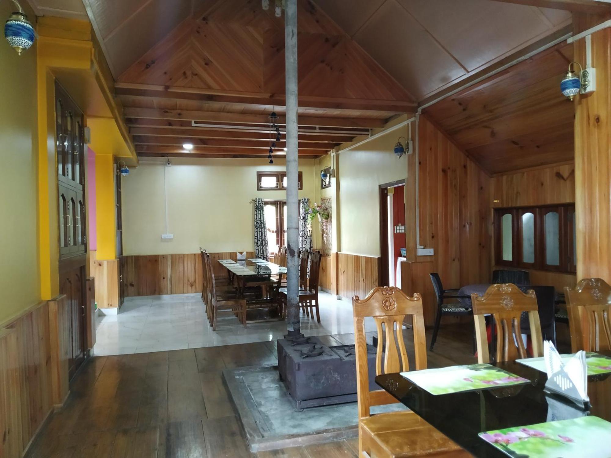 Ziro Palace Inn - A Boutique Hotel Hāpoli Exterior photo