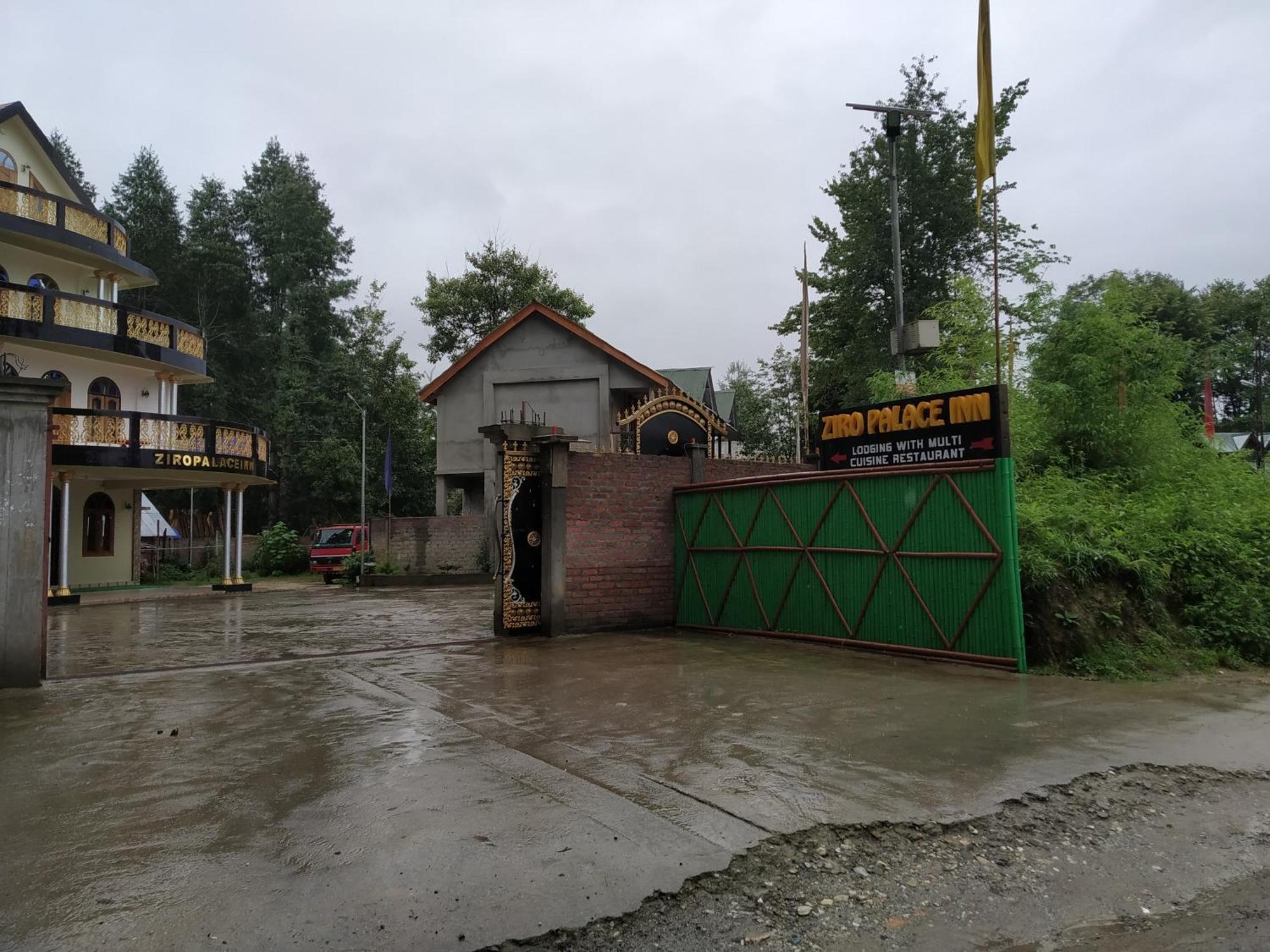 Ziro Palace Inn - A Boutique Hotel Hāpoli Exterior photo
